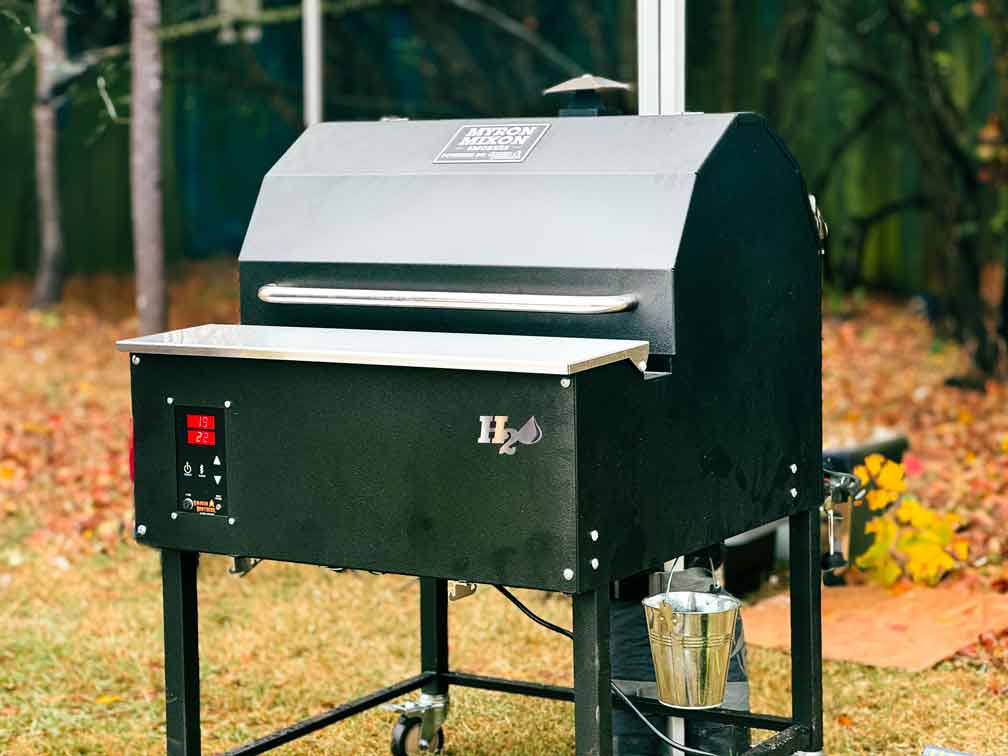 BARQ-H2O Pellet Smoker - Powered by Smokin' Brothers - Myron Mixon Smokers