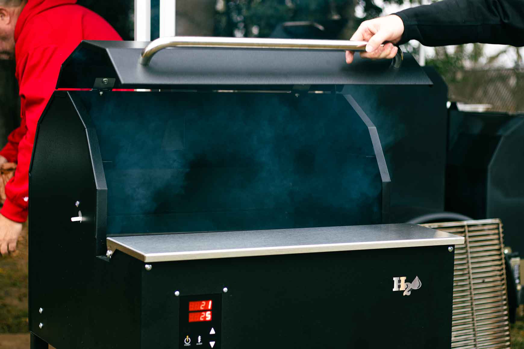 BARQ-H2O Pellet Smoker - Powered by Smokin' Brothers - Myron Mixon Smokers