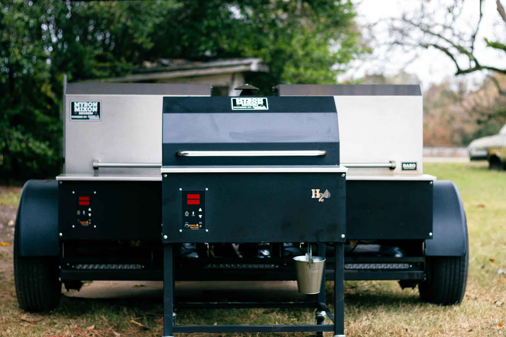 BARQ-H2O Pellet Smoker - Powered by Smokin' Brothers - Myron Mixon Smokers