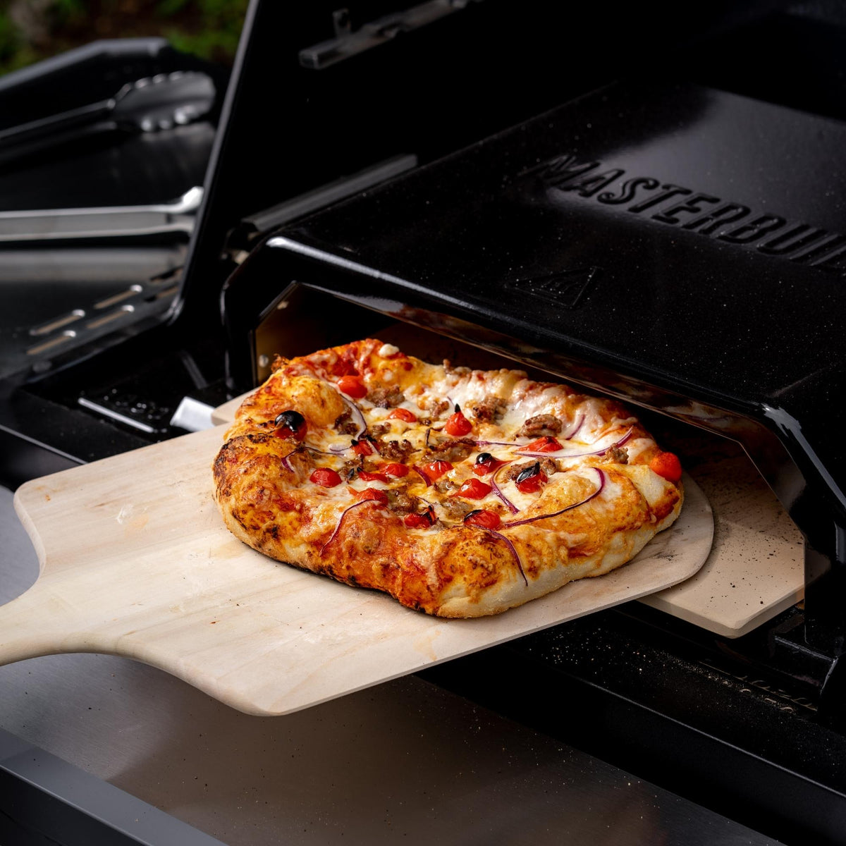 Gravity Series® XT with Cover and Pizza Oven Bundle