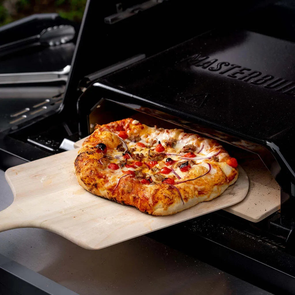 Gravity Series® 800 with Cover and Pizza Oven Bundle