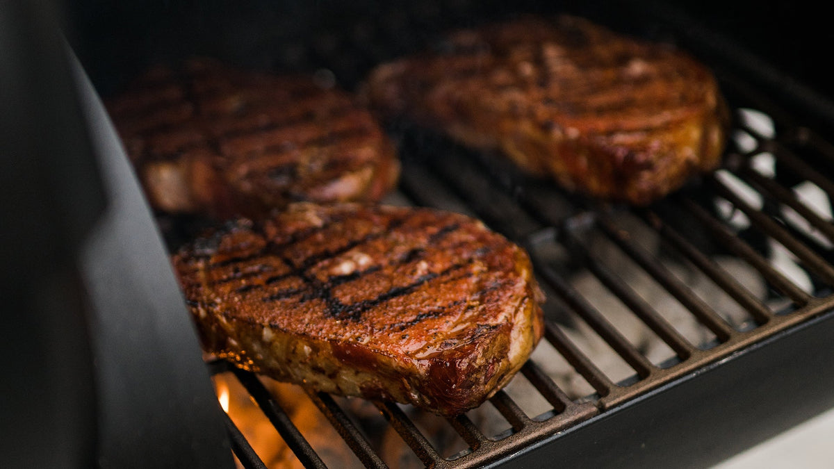 Grand Champ™ Offset Smoker how it works photo