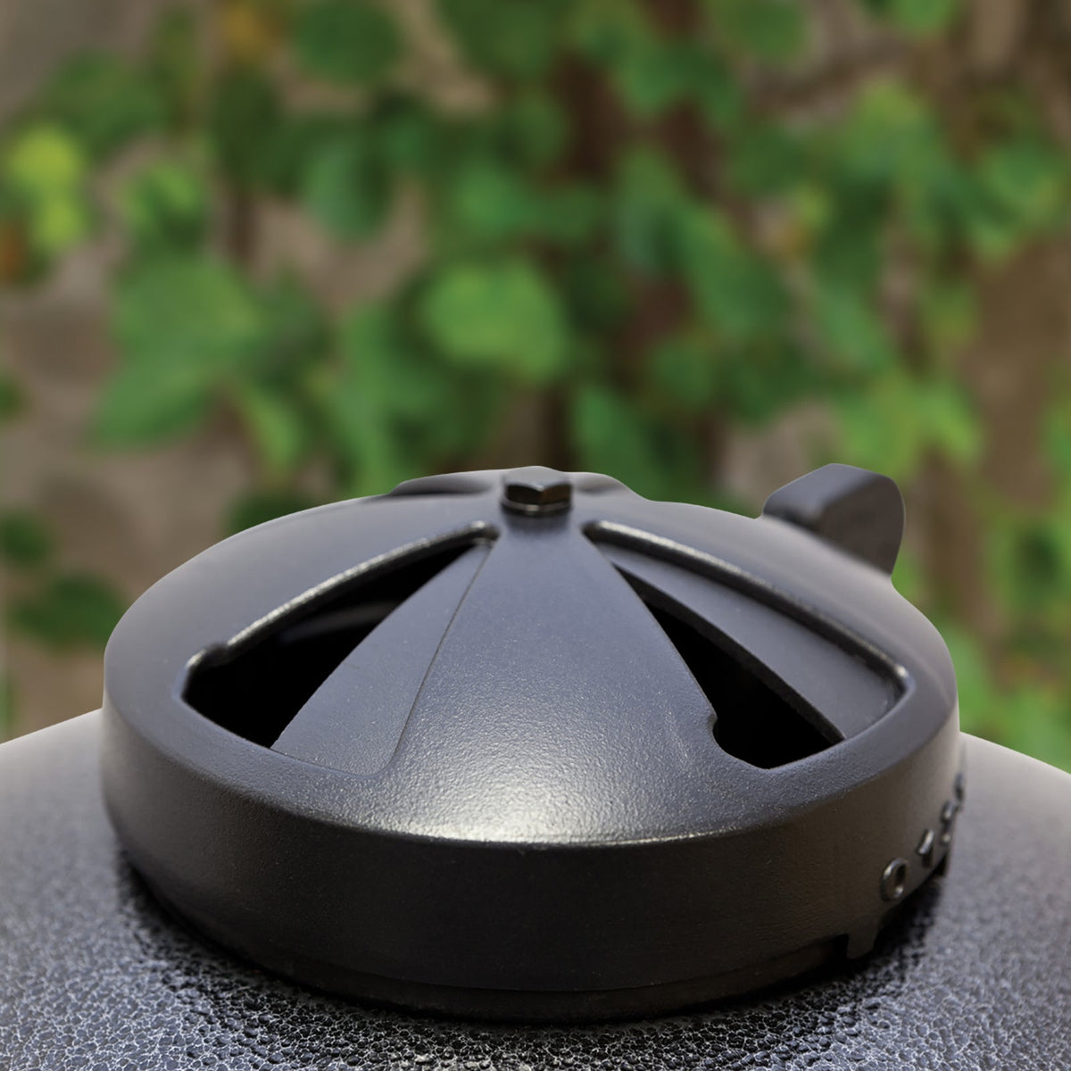 AKORN® Kamado Grill, Cover, Smokin' Stone, Chimney Bundle
