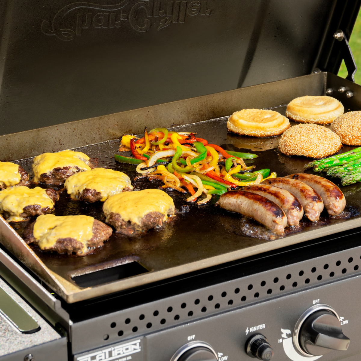 3-Burner Flat Iron® Gas Griddle (Black)