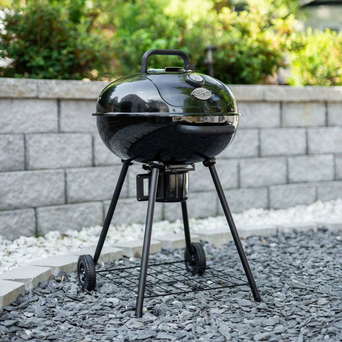 22-inch Kettle Charcoal Grill and Smoker