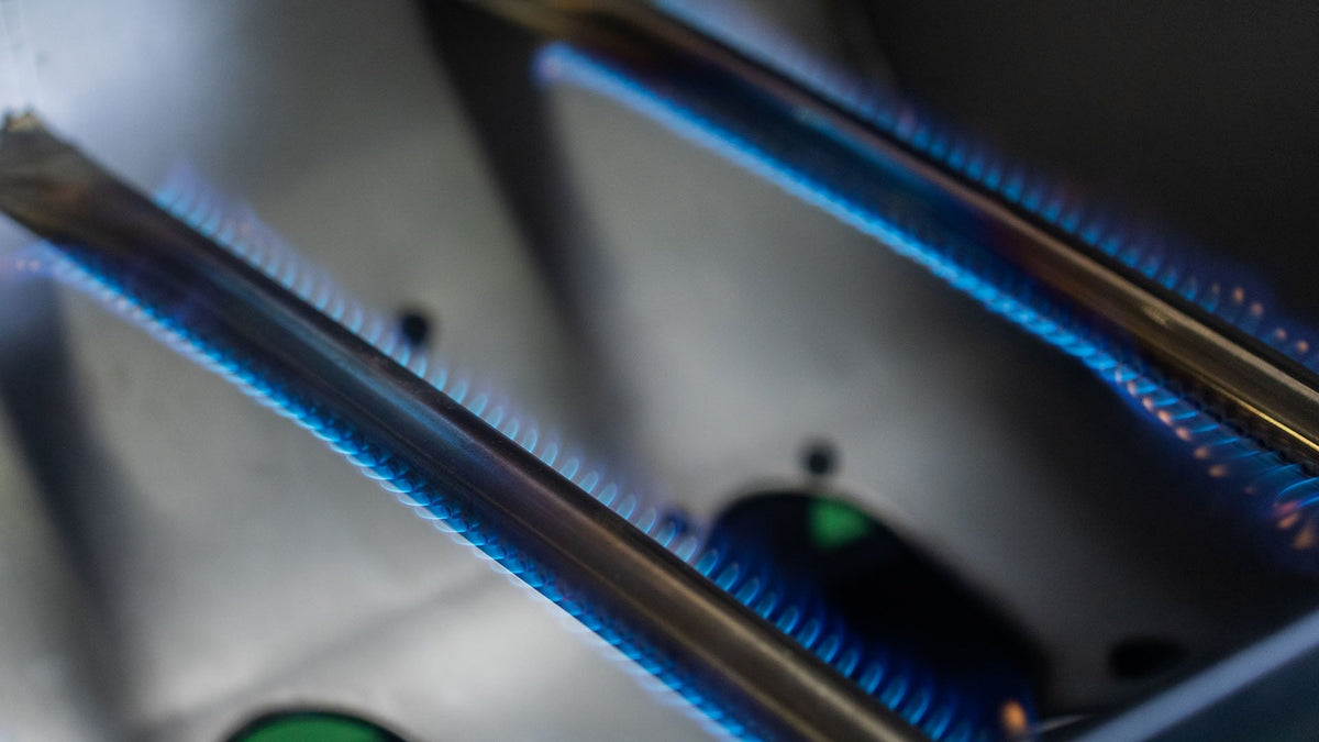 Dual-Fuel Pro™ 3-Burner Gas and Charcoal Grill and Smoker how it works photo